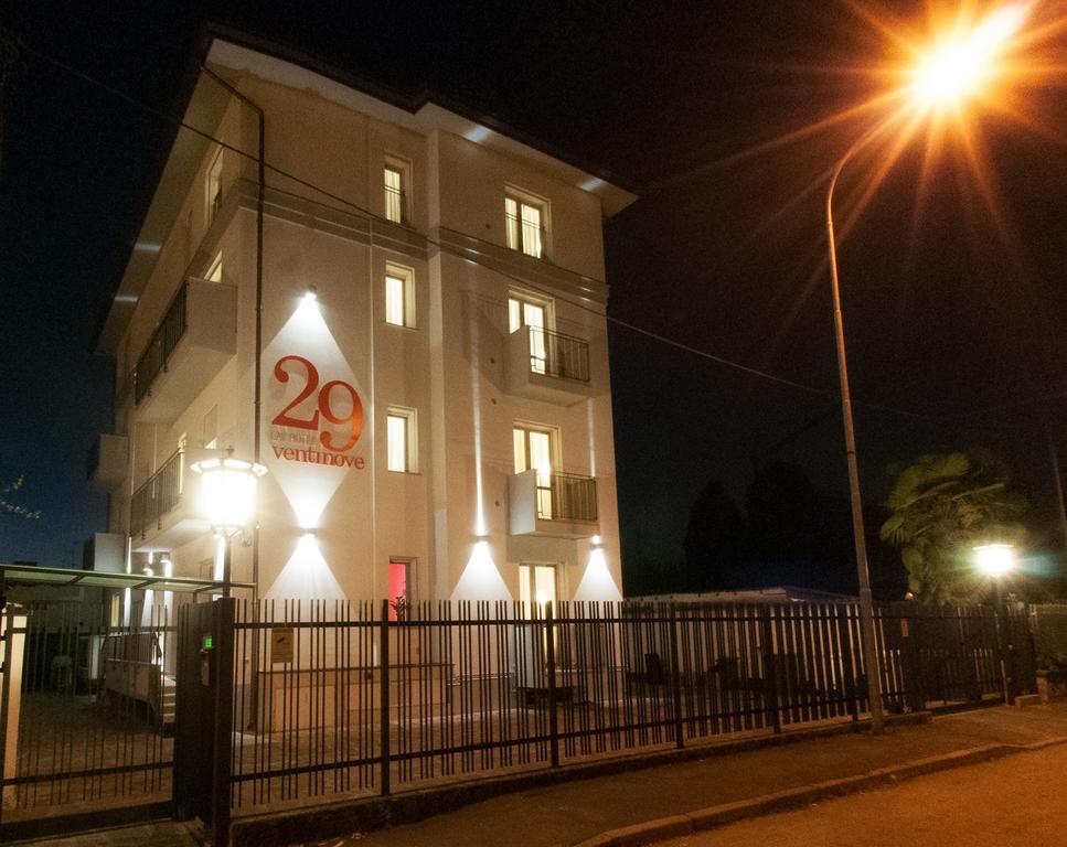 29 Cav Apartments โบลลาเต ภายนอก รูปภาพ